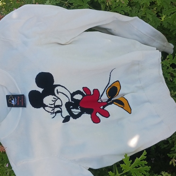 Beige colored Minnie Mouse sweater - Picture 2 of 3